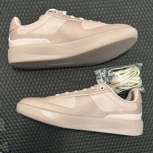 NEW -  lululemon athletica women’s Mauve Sneakers